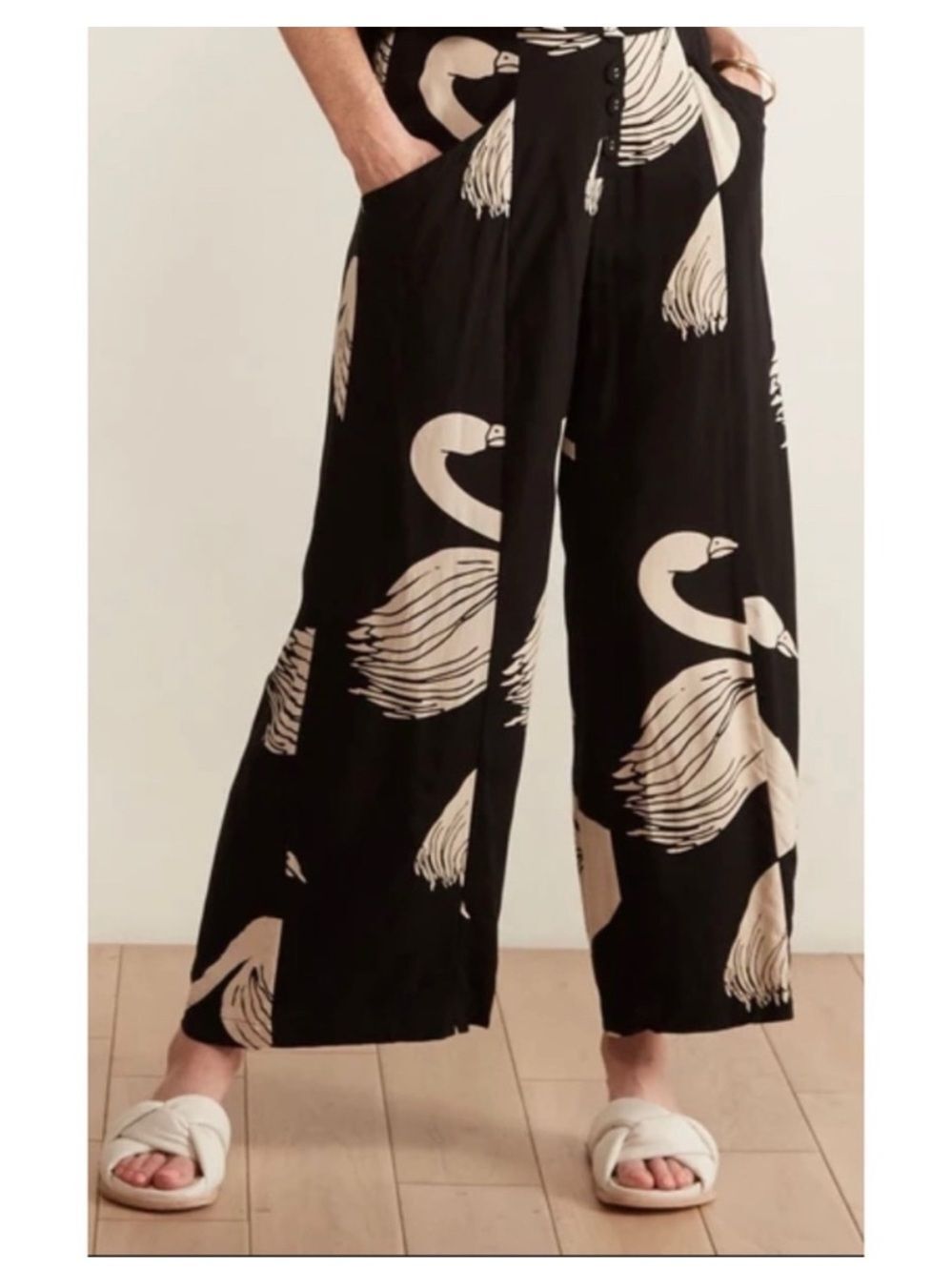 Anthropologie The Odells Kavala Wide Leg CPant Black Swan small
